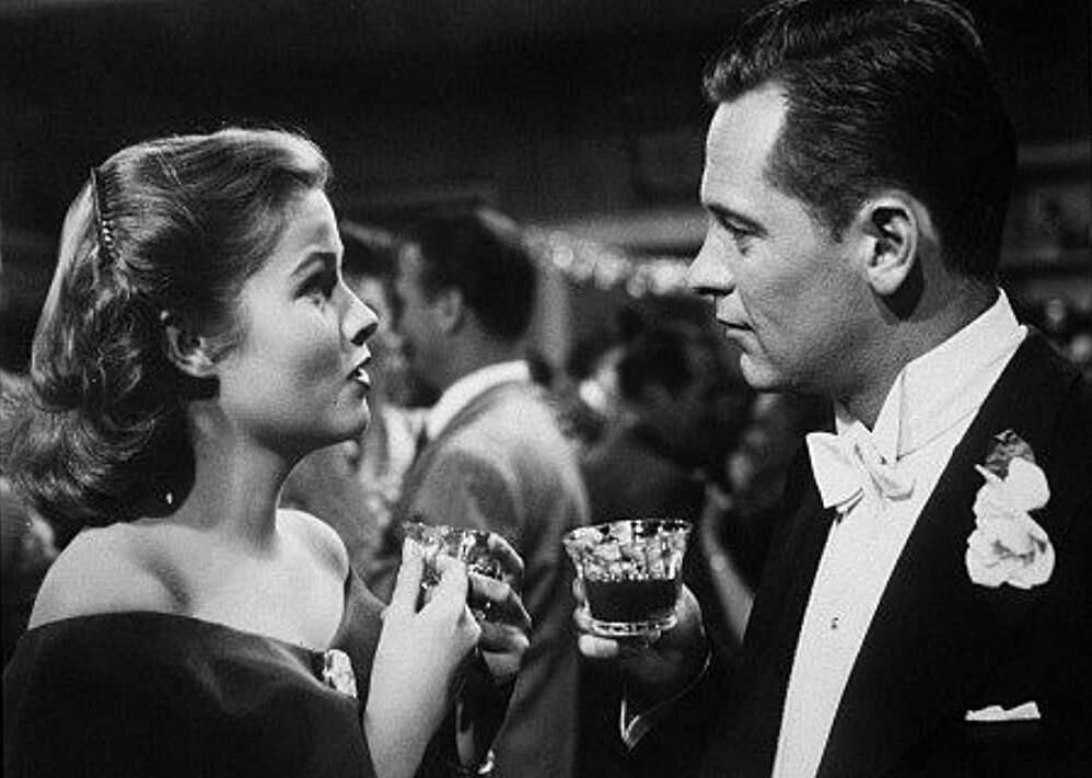 #16. Sunset Boulevard (1950)